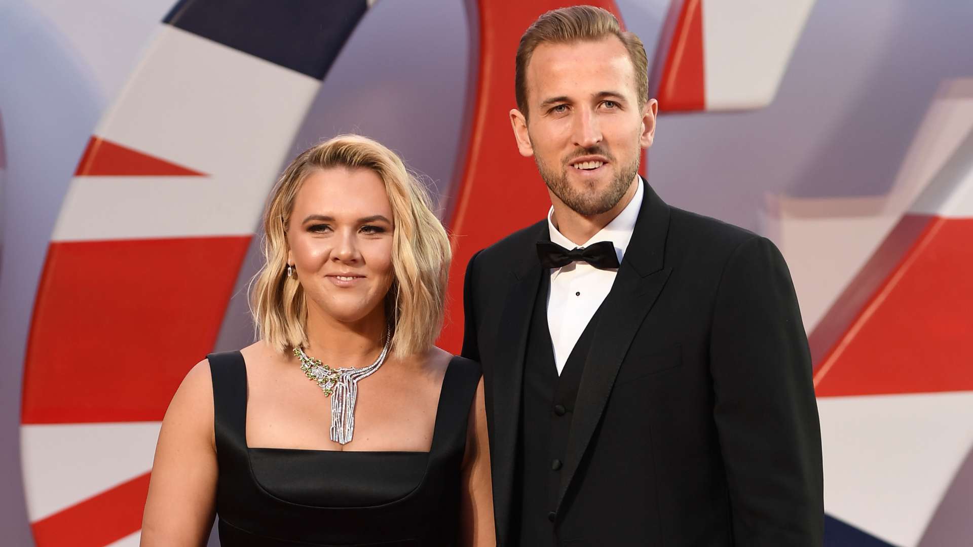 她们不断挑 她们不断挑